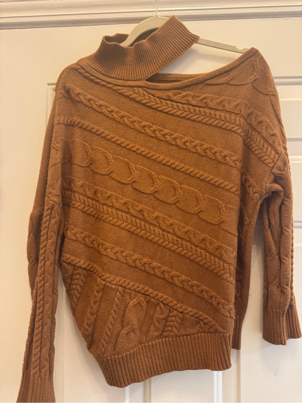 VENUS Cable-Knit Asymmetric Mock-Neck Sweater in Brown